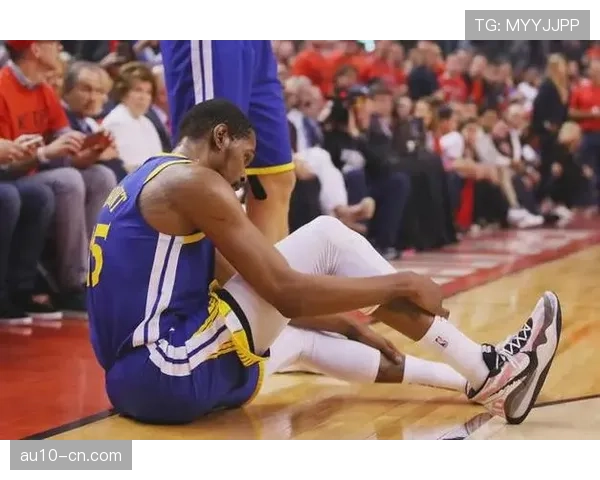 凯尔特人小罗恩哈珀轻伤在身，轮换边缘球员出战概率高